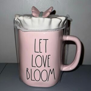 NWT Rae Dunn Gorgeous Let Love Bloom Butterfly Daisy with Topper Lid Pink Mug